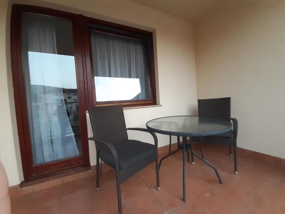 Apartment Pero Livno Exteriör bild