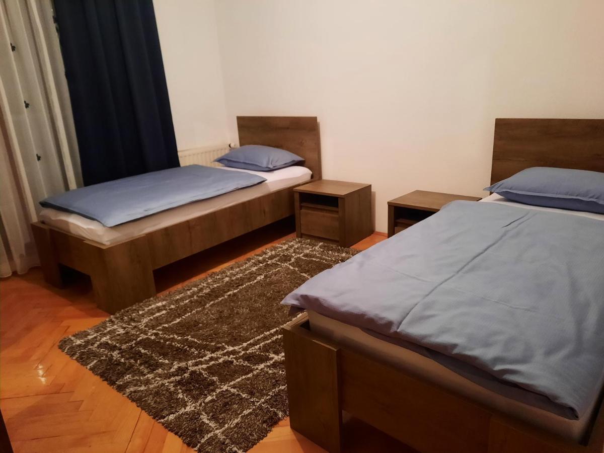 Apartment Pero Livno Exteriör bild