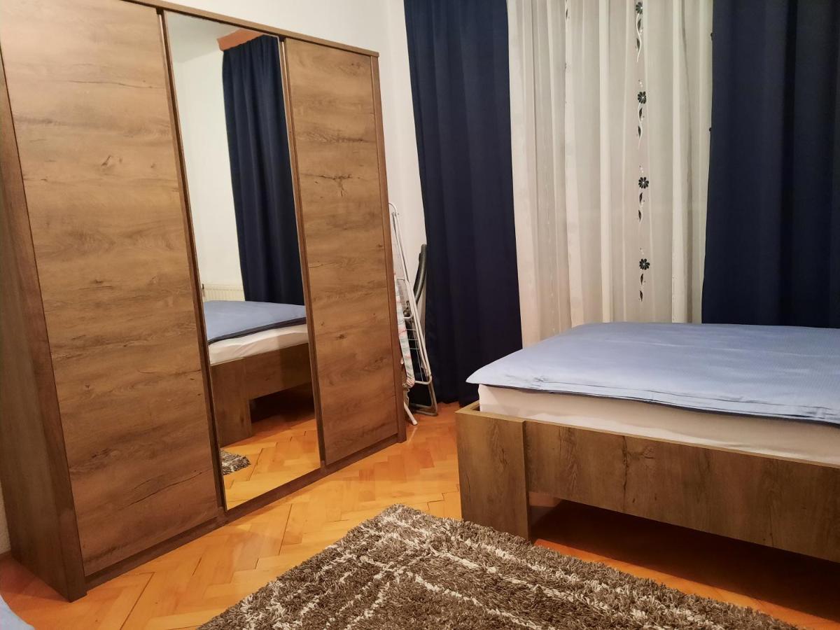 Apartment Pero Livno Exteriör bild